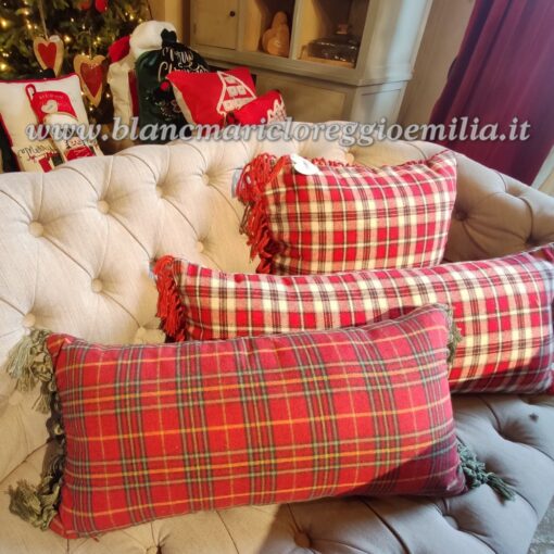 Cuscino Tartan rosso Blanc Mariclo con frange verdi